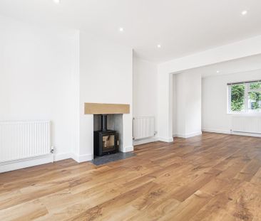 4 bedroom semi-detached house to rent - Photo 6