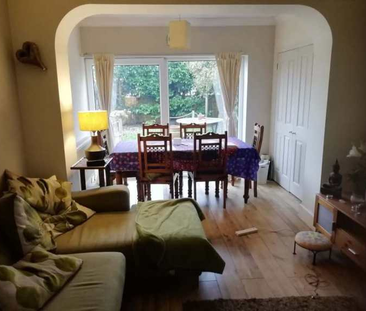 1 bedroom in a house share to rent - Photo 6