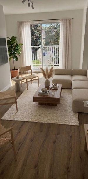 LOGEMENT À LOUER 41/2 REPENTIGNY CENTRE-VILLE NON FUMEUR-PAS D'ANIMAUX RÉNOVÉ - Photo 1