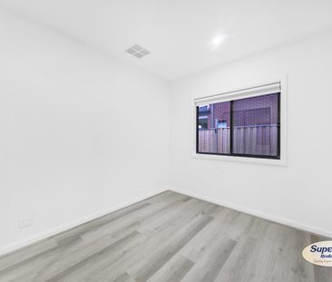 Modern Family Home in Prime Location - Photo 1