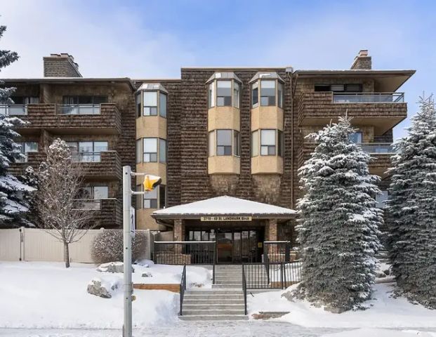 Varsity Condo (Newly painted and window coverings) | 212 - 3719 49 St NW, Calgary - Photo 1