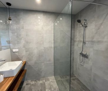 ŚLĄSKIE, Bielsko-Biała m., Bielsko-Biała, Osiedle Langiewicza - Zdjęcie 5