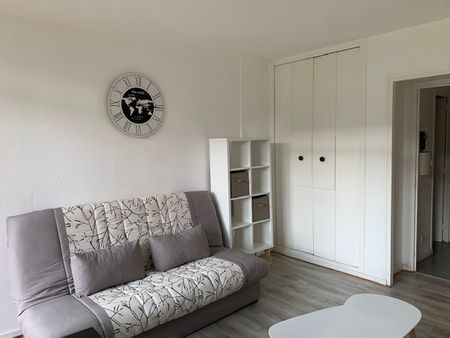 Location Appartement 1 pièce 26m² - Photo 2
