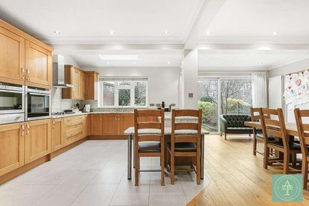 Elm Park Road, Winchmore Hill, London, N21 - Photo 4