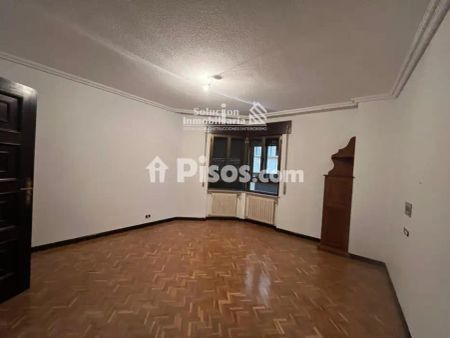 Piso en alquiler en Centro - Photo 2