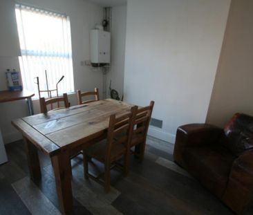 4 bedroom house share to rent - Photo 1