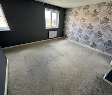 Kingsbridge Crescent, Middlesbrough - Photo 2