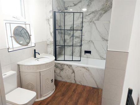 2 bedroom Terraced House to rent - Photo 5
