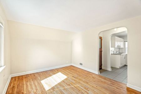 For Lease - 359 Dominion Avenue Unit# 2, Carlingwood - Westboro and Area, Ontario - Photo 3