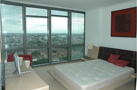 No.1 West india Quay, Canary Wharf, London, E14 - Photo 4