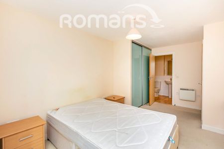 2 bedroom apartment to rent - Photo 3