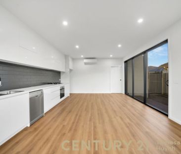 For Rent&colon; Brand New House in Springvale Area - Photo 3