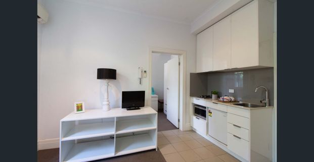 Prahran Mews Apartments - Student Accommodation Prahran - Photo 1