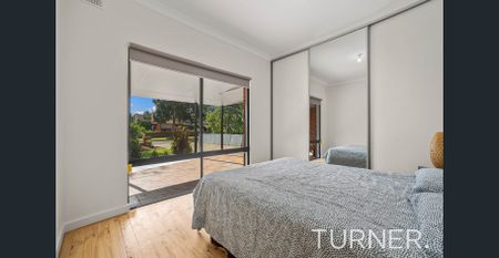 Totally Renovated 3 Bedroom Family Home - Photo 4