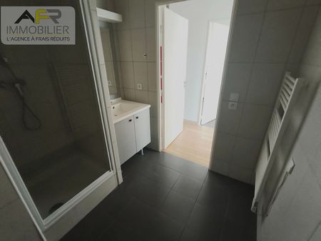 Location Appartement 2 pièces 47m² - Photo 2