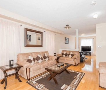 For Lease - 21 Palm Tree Road, Brampton, Ontario - Photo 4