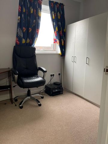 3 bedroom terraced house to rent - Photo 5