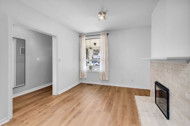 For Lease - 2346.5 Queen Street Unit# Main, Toronto, Ontario - Photo 1