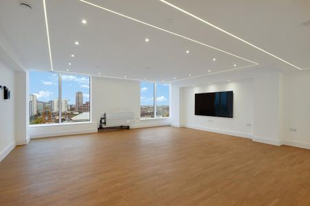 3 bedroom flat to rent - Photo 2