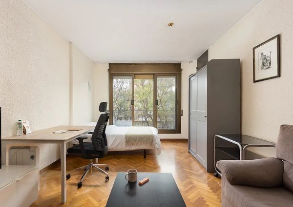 Carrer de Miquel Àngel, Barcelona, Catalonia 08028