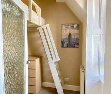 2 Bed Flat, Richmond Terrace, EH11 - Photo 1