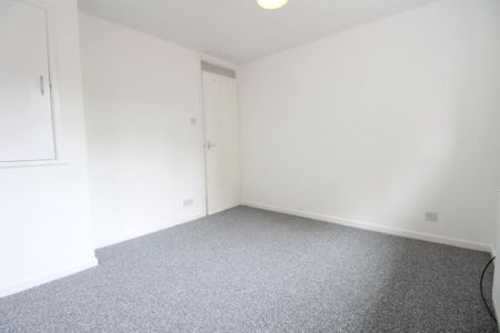 1 bedroom end of terrace house to rent - Photo 3