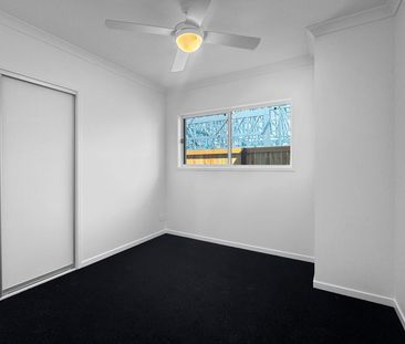 Easy-Care Living with Modern Comfort & Style - Photo 4