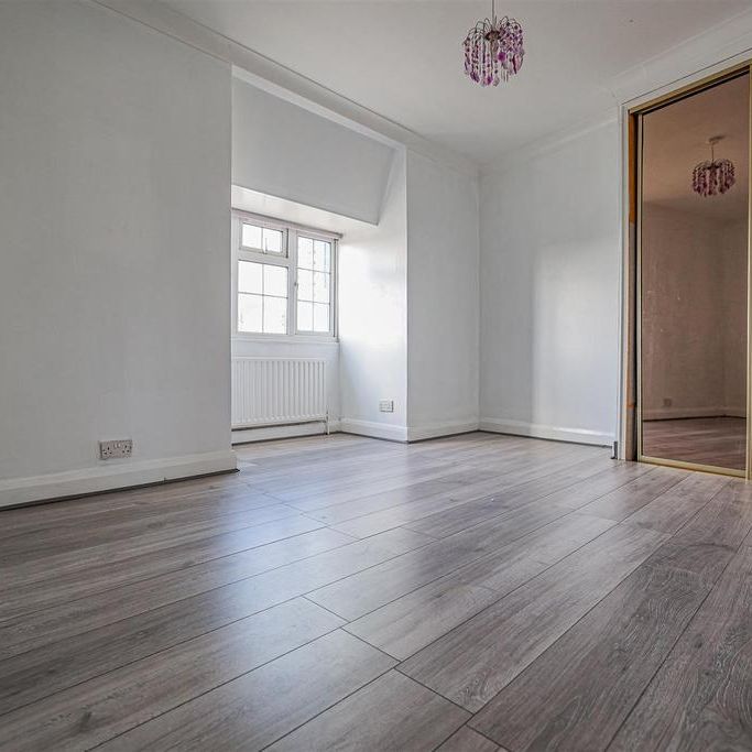 3 bedroom apartment to rent - Photo 1