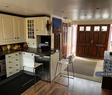 2 bedroom flat to rent - Photo 6