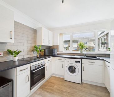 1 bedroom in a house share to rent - Photo 5