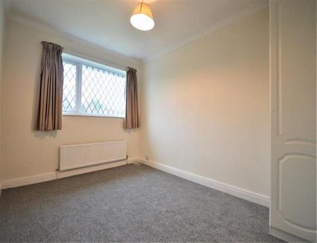3 Bedroom Semi Detached To Let - Photo 2