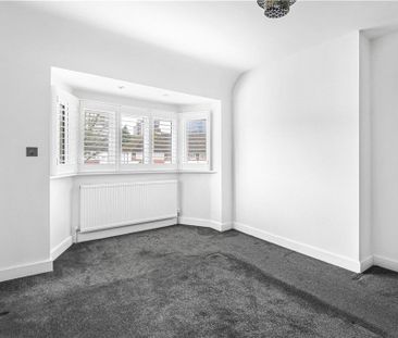 Heathcroft Avenue, Sunbury-on-Thames, Surrey, TW16 7TL - Photo 3