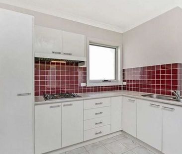 Four Bedroom Family Home Located In A Sought After Area - Photo 2