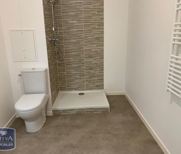 Location Appartement 44m² NEUILLY SUR MARNE 93330 - Photo 2