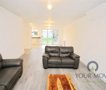 5 bedroom semi-detached house to rent - Photo 2