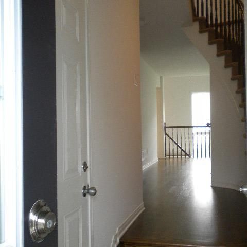 135 James St South - Photo 1