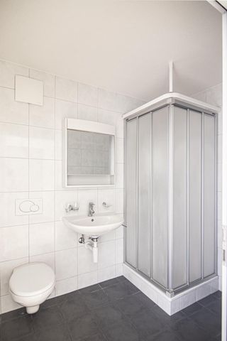 Saint-Gothard 34, 3rd floor apartment South - Photo 4