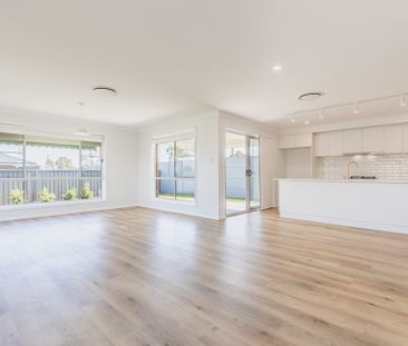 Discover The Beauty Within! - Photo 2