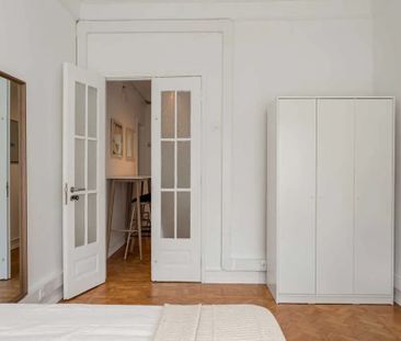 Avenida da Igreja, Lisbon, Lisbon 1700 - Photo 1