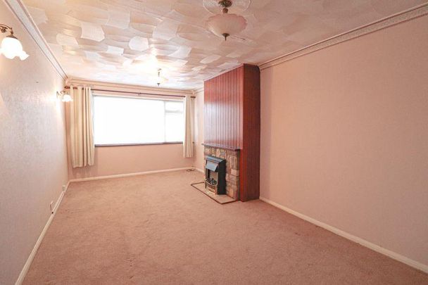 3 bedroom bungalow to rent - Photo 1