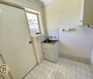 Spacious 4 Bedroom Family Home in a Quiet Cul-De-Sac - Photo 1