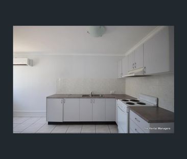12/6 Hale Street, North Ward, Qld 4810 - Photo 3