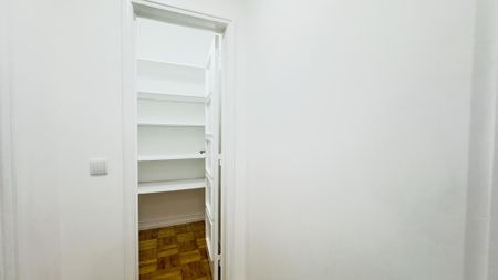 3 Bedroom Apartment, Lisboa - Photo 2