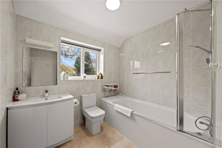 5 bedroom semi-detached house to rent - Photo 3