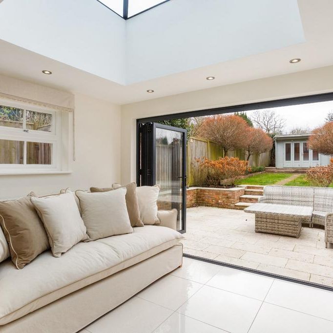 2 bedroom semi-detached house to rent - Photo 1