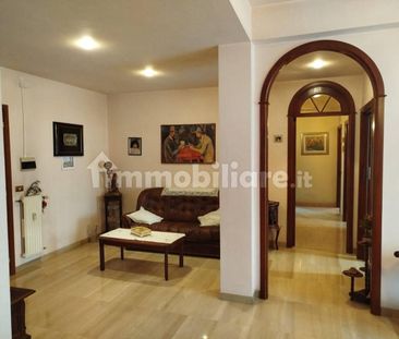 Trilocale via 25 Luglio 11, Centro, Grottaferrata - Foto 1