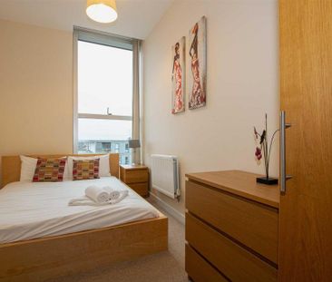 2 bedroom apartment to rent - Photo 6