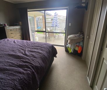 GREAT SIZED FAMILY HOME IN TE PUKE - Photo 5