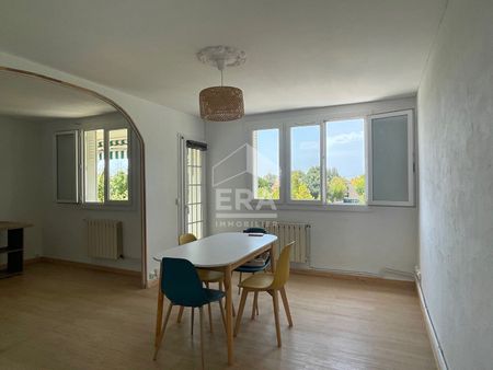 Beaumont : Type 2/3 de 50 m² avec balcon - Photo 3