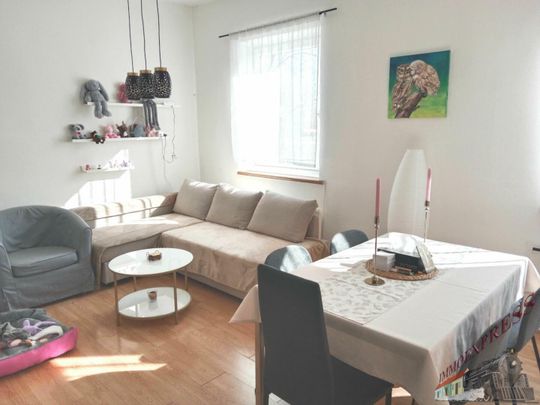 2544 Leobersdorf, unbefristete Miete! 3 zentrale Zimmer, Superzustand, Topküche ruhige Grünlage - Photo 1